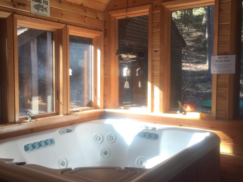 Bright jacuzzi room, available October to May